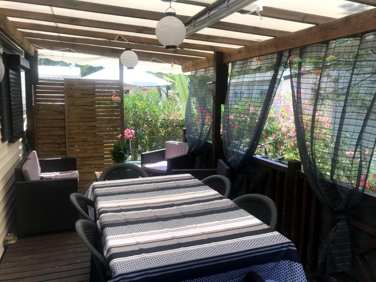Comping Le Clos Du Thym Hotel อาร์เจเลส-ซัวร์-แมร์ ภายนอก รูปภาพ
